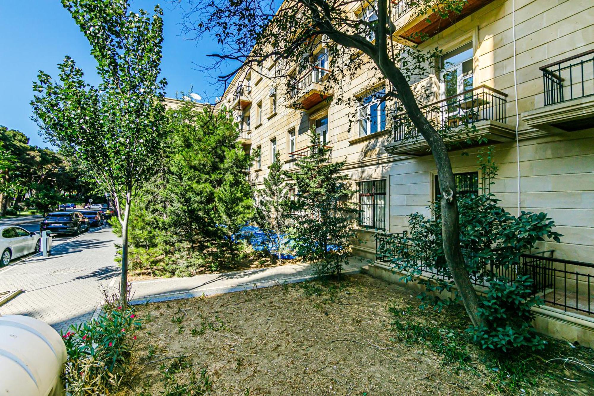 Apartments Formula 1 On Niyazi With Balconies Baku Exteriér fotografie